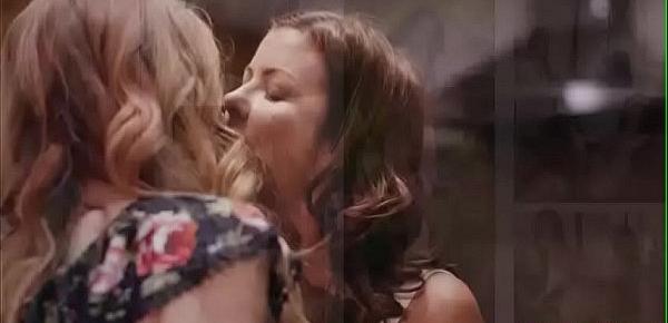  Alexis uses tongue to make Karla orgasm